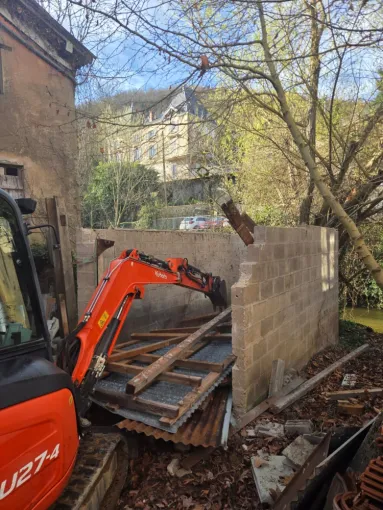 Démolition et enlèvement d’un abri de jardin à Beaujeu, Belleville-en-Beaujolais, Nature en Beaujolais