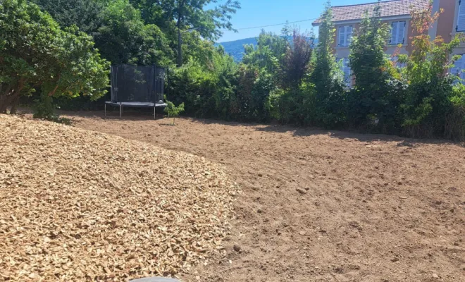Création d'une cour à Neuville-sur-Saône, Belleville-en-Beaujolais, Nature en Beaujolais