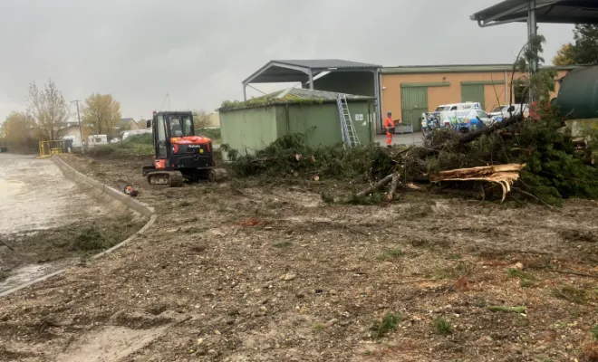 Remise en état ou nettoyage d’un terrain d’entreprise à Mâcon, Belleville-en-Beaujolais, Nature en Beaujolais