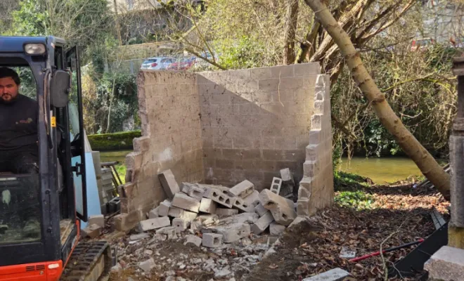 Démolition et enlèvement d’un abri de jardin à Beaujeu, Belleville-en-Beaujolais, Nature en Beaujolais