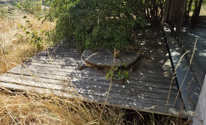 Remise en état de votre propriété, avec la création d’une terrasse en bois sur mesure à Proprières, Belleville-en-Beaujolais, Nature en Beaujolais